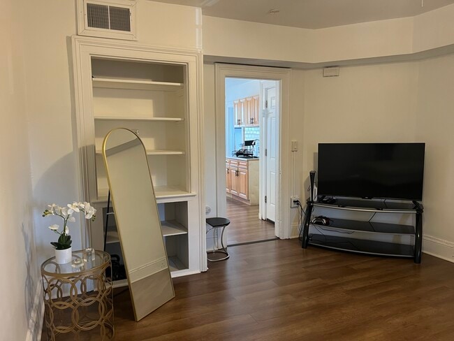 Photo - 13 Dr Aaron B Samuels Blvd