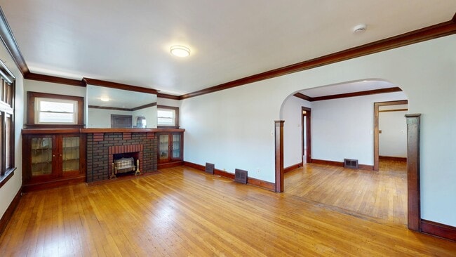 Photo - 4003 Behrwald Ave