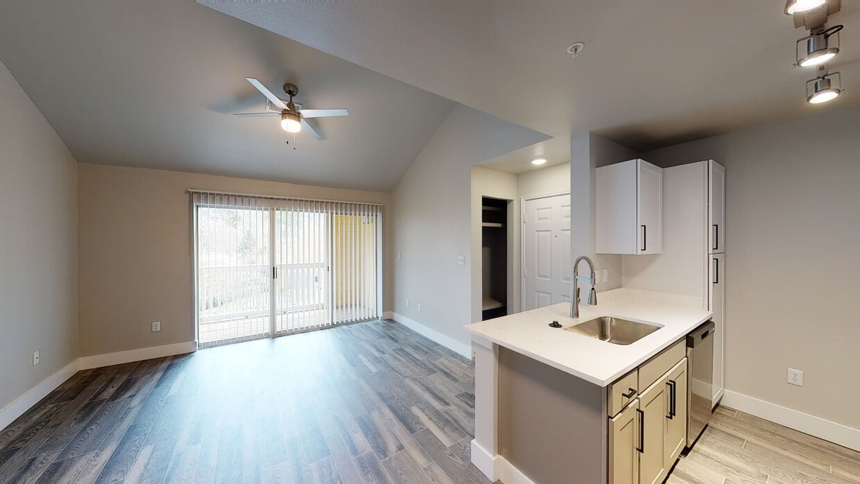 Photo - Solano at Chapel Hill Apartments