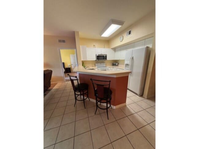 Photo - Annual 2-bedroom Condo in The Gardens At Beach Walk! Water Included!