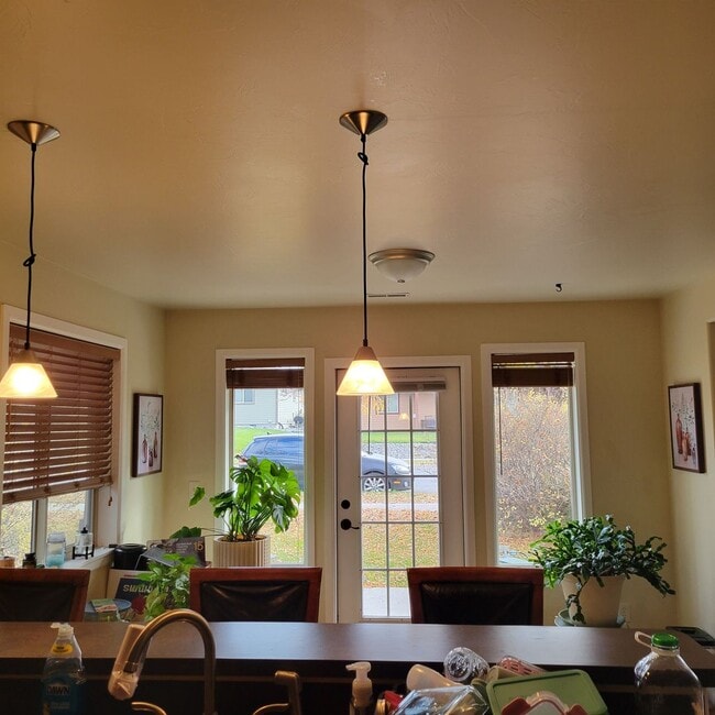 Photo - 3 Bed 2.5 Bath with double attached garage in Bozeman Unidad 11