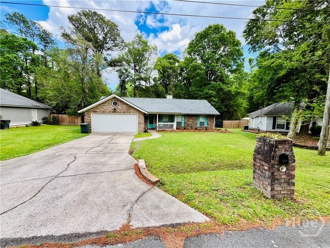 Photo - 428 Floyd Cir