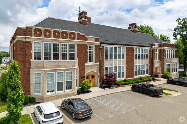 Lofts de la escuela - Schoolhouse Lofts of Plymouth