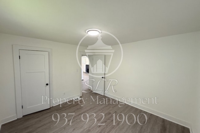 Photo - 3925 Hoover Ave