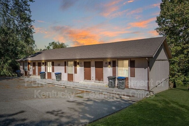 Building Photo - 141 Centennial Dr Unit C Rental