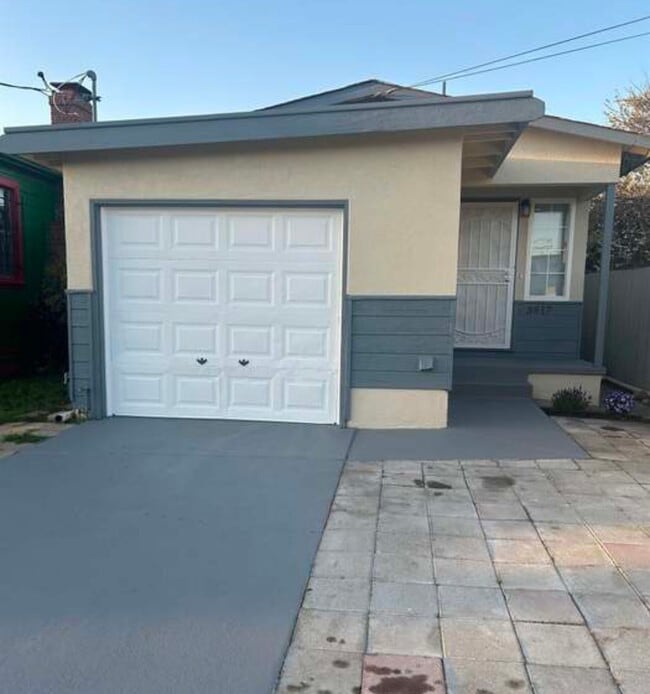 Building Photo - 3817 Florida Ave