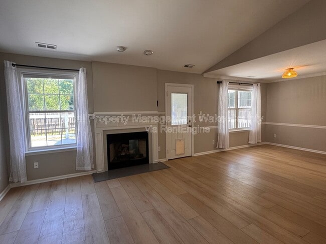 Photo - 206 Lindell Dr