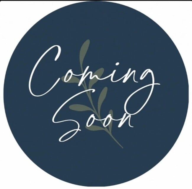 Building Photo - Large fenced yard corner lot - 4 Bedroom home in Moss Grove Plantation