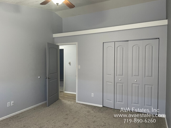 Photo - 731 E Laporte Dr