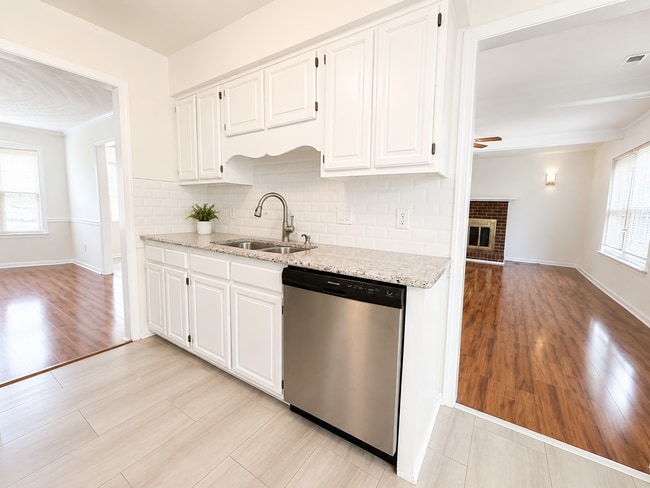 Photo - 5125 Middlebrook Ct