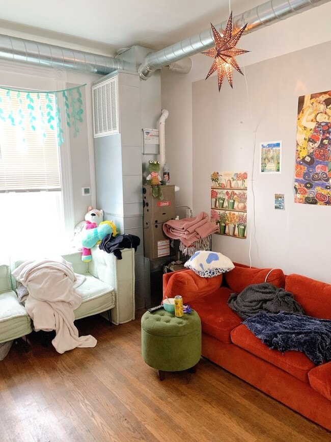 Photo - PRELEASE FOR JULY: 5 bdrm/2 bath near WWU and Downtown!