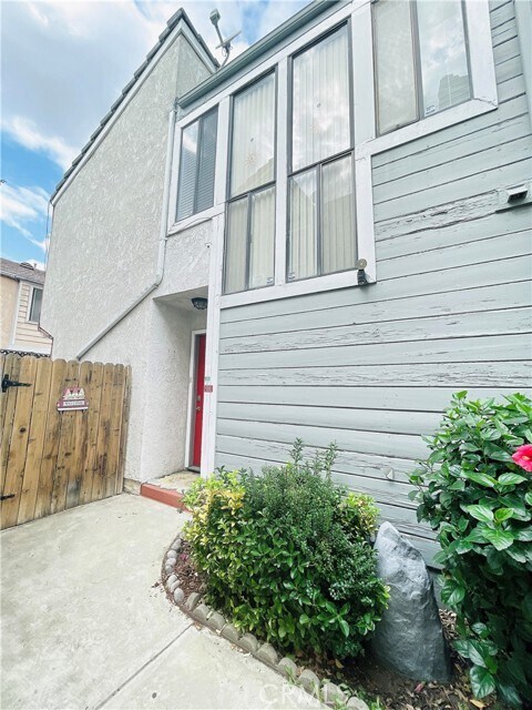Photo - 12922 Royal Palm Cir