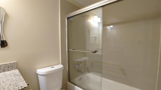 Photo - 3700 NW 21st St Unit 305