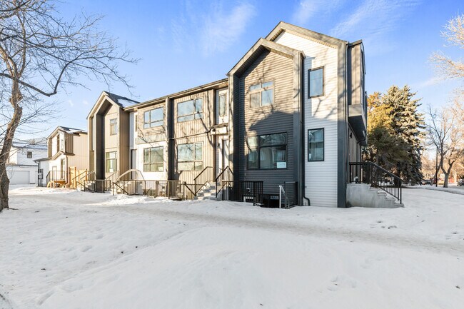 Photo - 13206-13112 112 Ave NW