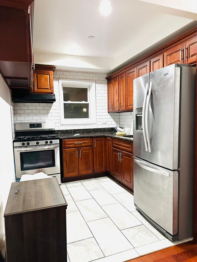 Photo - 2336 30th Ave Unit 4