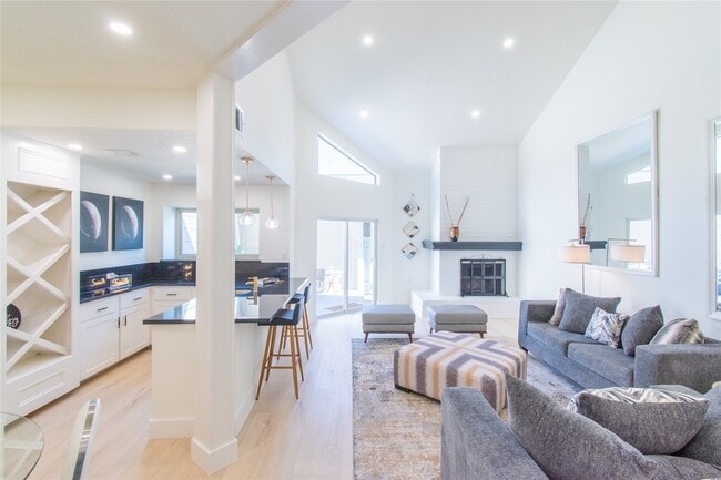 Photo - 727 Bunker Hill Rd Unidad 43