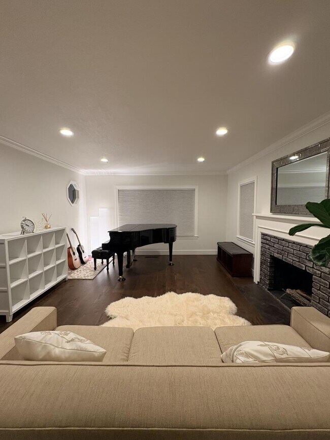 Photo - 1204 Lubich Dr