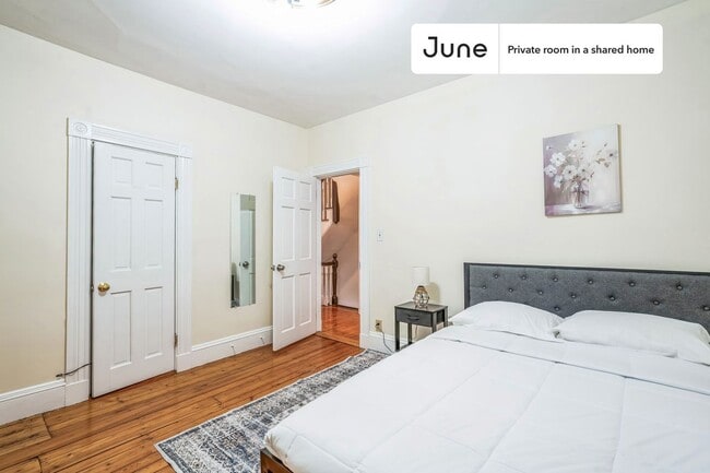 Photo - Room in Shared 4 bed/1.5 bath home Unit B