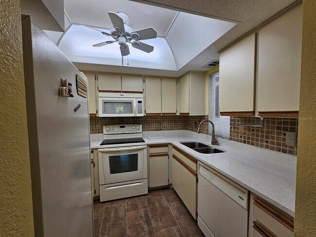 Photo - 19505 Quesada Ave Unit B203