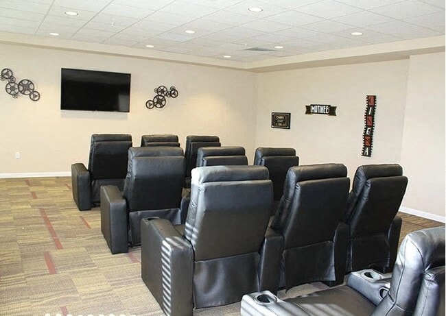 Photo - Oakshire Trails