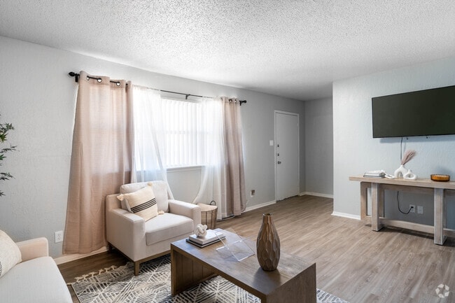 1BR, 1BA - 764SF - Overlook Apartments