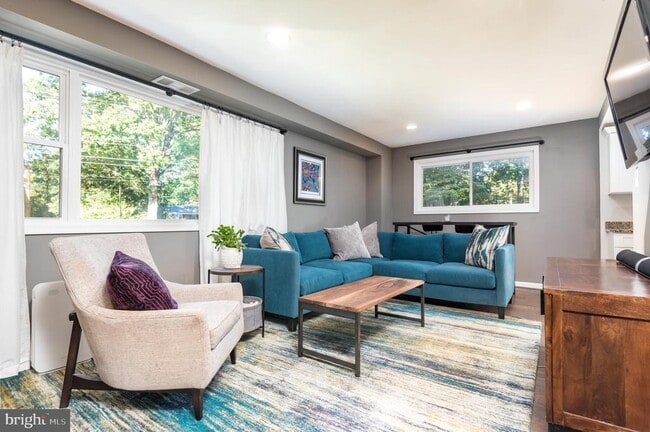 Photo - 8601 Cromwell Dr