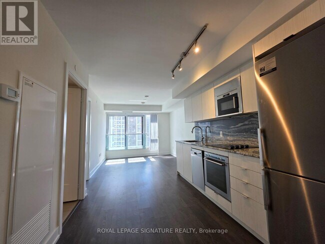 Photo - 5 Mabelle Ave Unit 2332