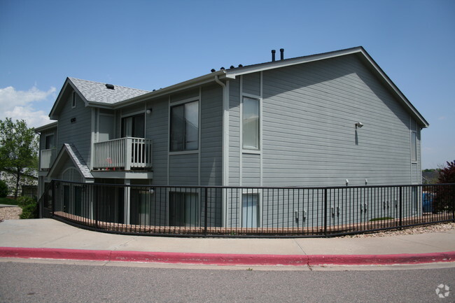 Building Photo - Columbine West Apartments