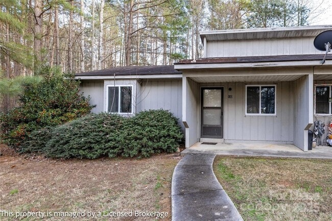 Photo - 132 Brentwood Dr