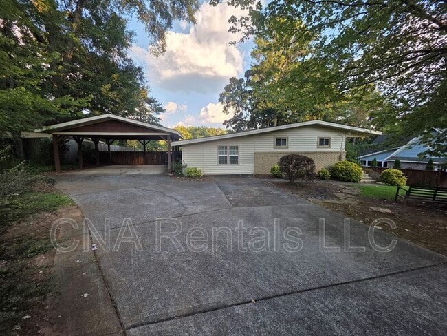 Building Photo - 3659 Ashwood Dr SE