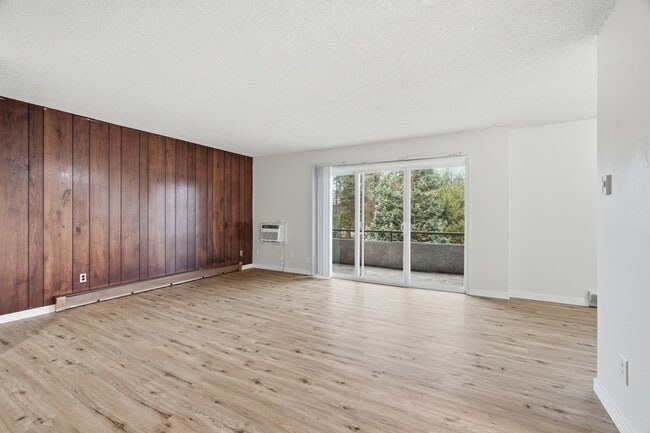 Photo - 3106 E 27th Ave Unit #306