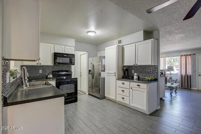 2755 East Michigan Ave