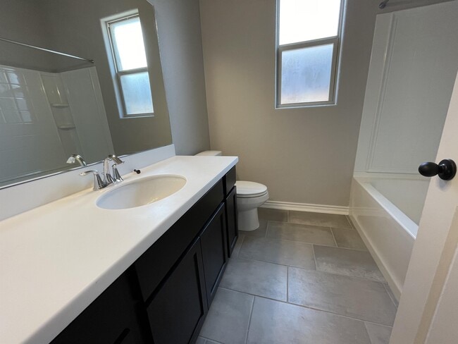 Photo - 8022 Calma St