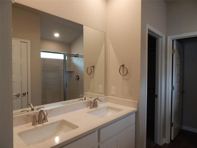 Photo - 126 Fairmeadow Downs Dr