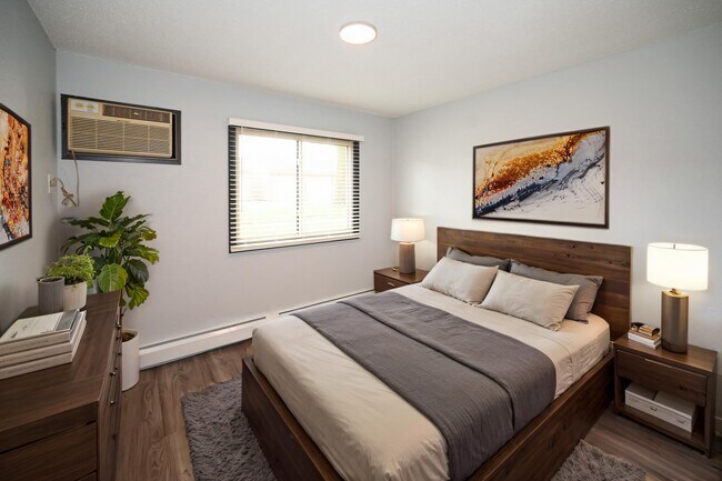 Photo - Meadow Park Apartments