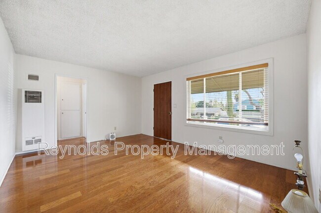 Photo - 9482 Pike Rd