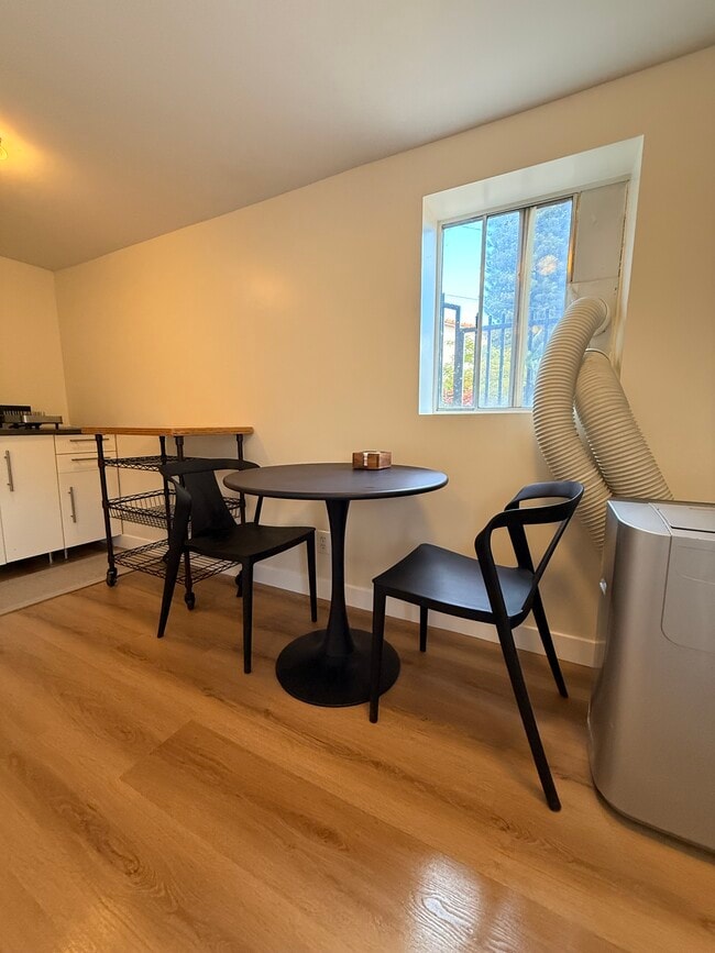 1295 Foothill Dr Unit Studio