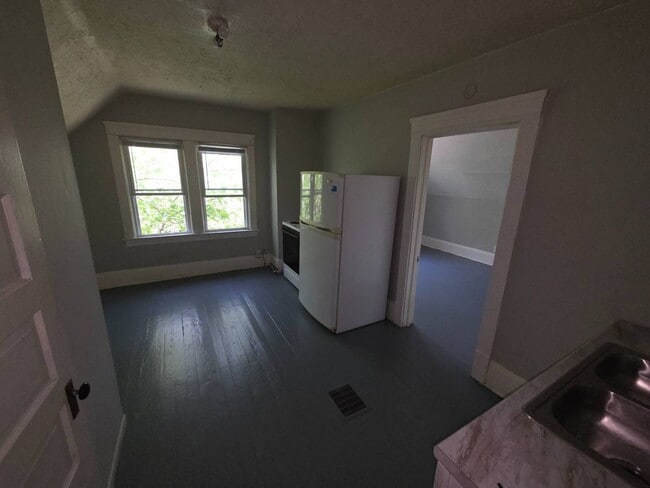 Photo - 3658 E 54th St Unit 3658 E 54 ST 4