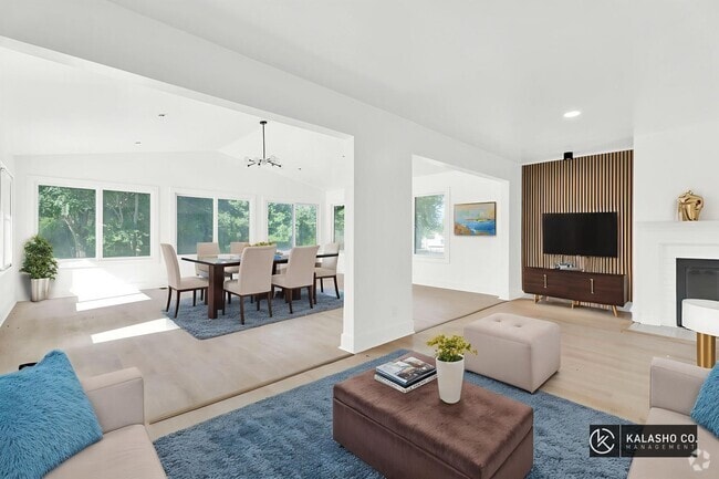 Building Photo - 2BD-1BTH HOME | NEWLY RENOVATED | WEST BLO...