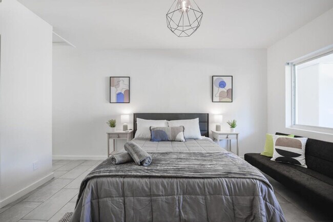 Photo - 515 NE 82nd St Unit FL1-ID1022256P