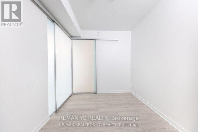 Photo - 185 Alberta Ave Unité 805