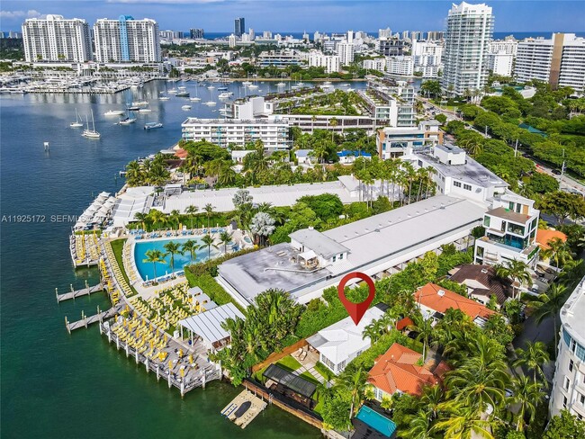 Photo - 8 Century Ln