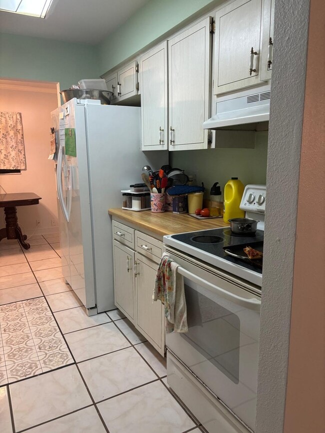 Photo - 6925 Orkney Ave N