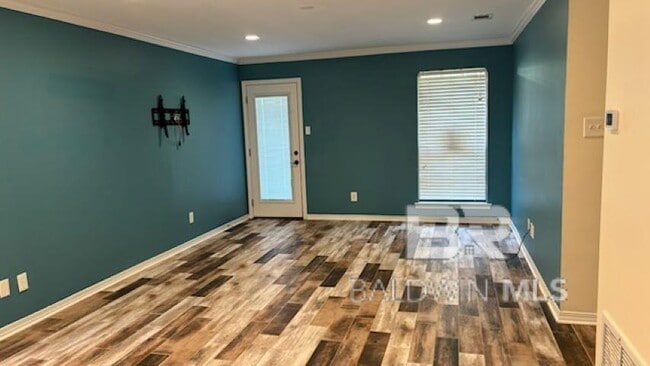 Photo - 8070 Kimberlin Dr S