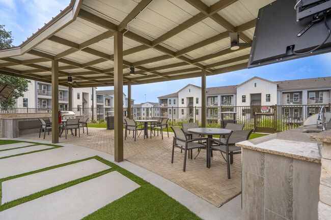 Photo - Eightyone10 Blue Goose