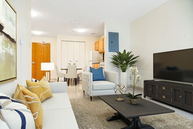 Building Photo - 195 Pleasant St