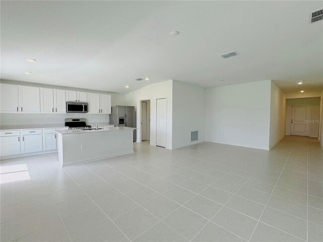 Photo - 3075 Totem Rd