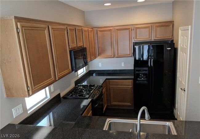 Photo - 7555 Engleberg Ave