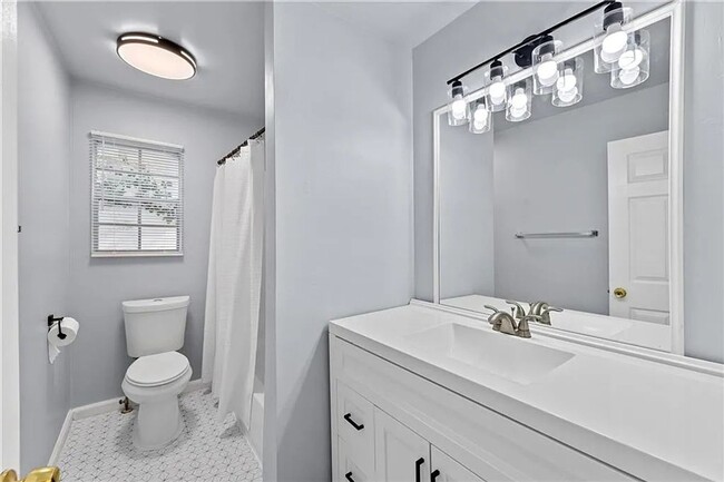 Photo - 1415 Eric St SE