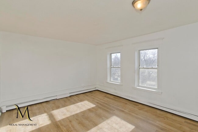 Photo - 528-532 Union Street Unit 528-1R